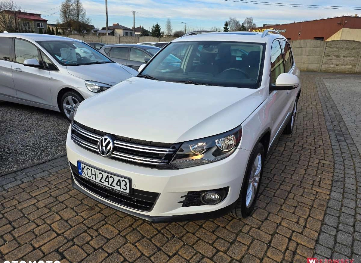 Volkswagen Tiguan cena 45800 przebieg: 140000, rok produkcji 2012 z Wejherowo małe 137